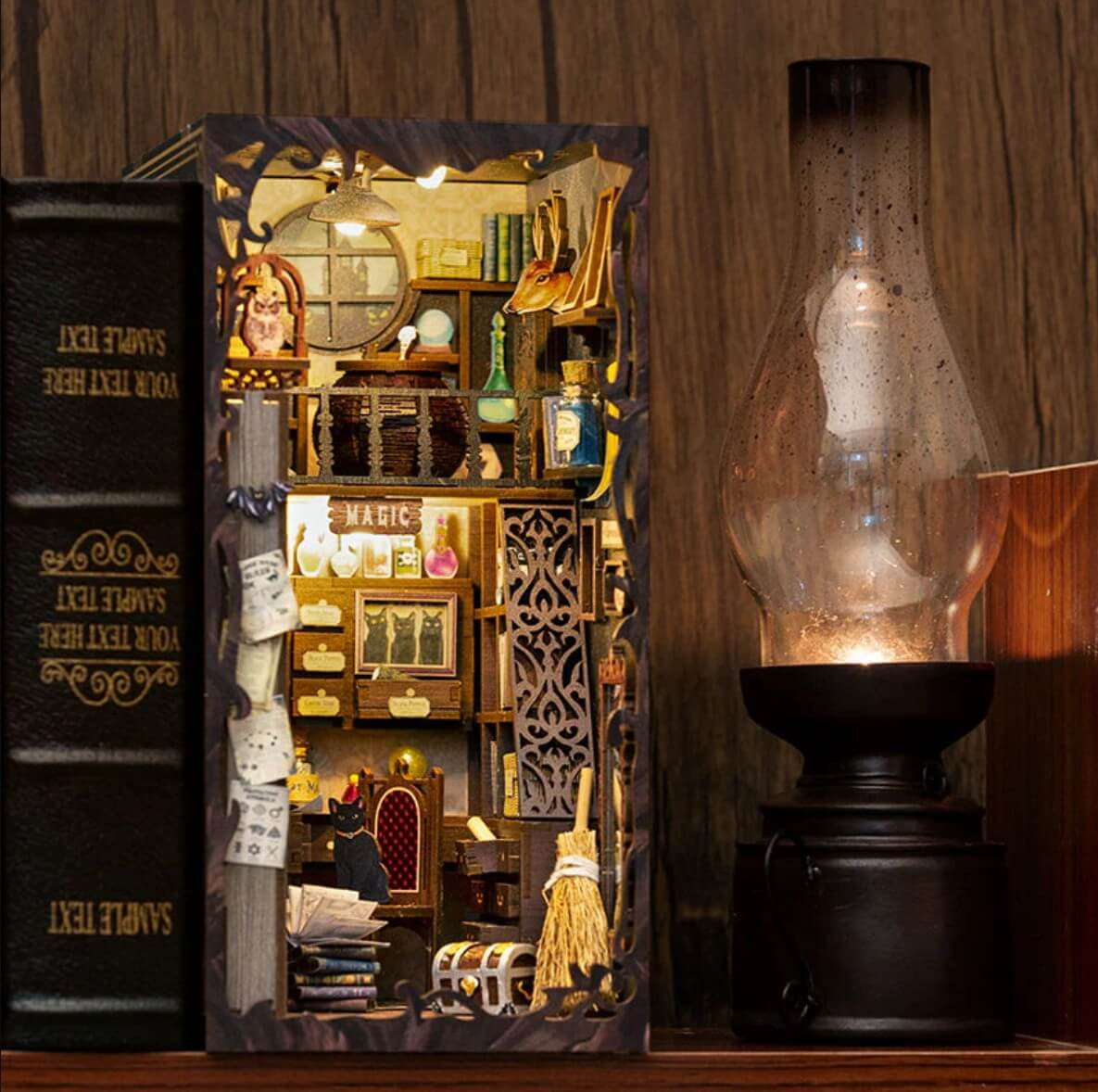 CuteBee SZ05 - Magic Pharmacist DIY Book Nook CuteBee SZ05 - Magic Pharmacist DIY Book Nook