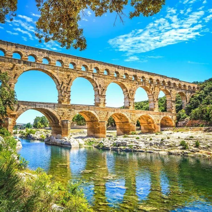 Bluebird 90774 - Le Pont du Gard, Franciaország - 1000 db-os puzzle